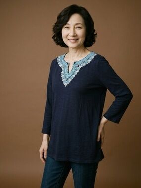 Talbots - Navy Embroidered Tunic Top NWT - Cotton Boho Bohemian - Size Medium